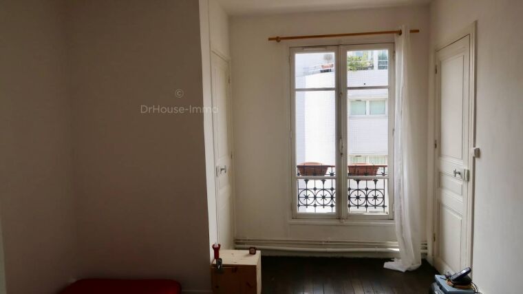 Appartement vente 1 pièce Paris 16m²