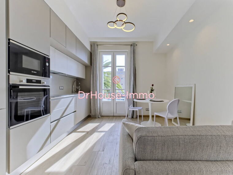 Vente Appartement 49m² 3 Pièces à Nice (06000) - Dr House-Immo