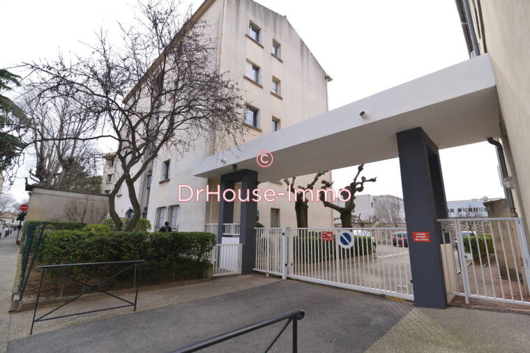 Vente Appartement 62m² 3 Pièces à Nîmes (30000) - Dr House-Immo