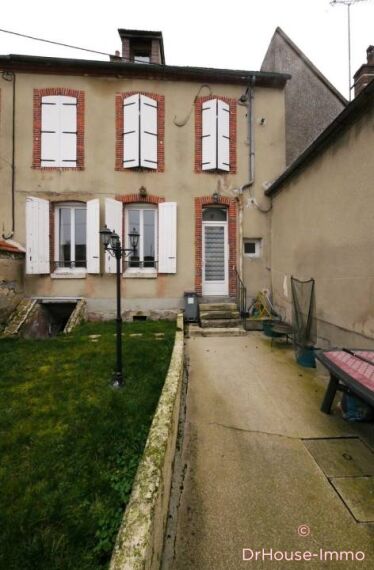 Vente Maison 65m² 4 Pièces à Brienon-sur-Armançon (89210) - Dr House-Immo