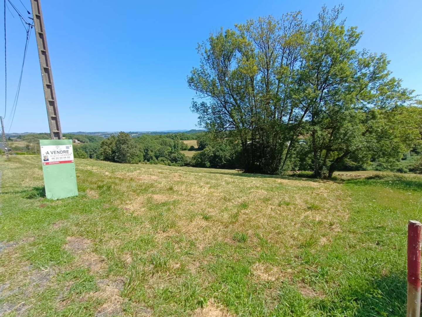 Photo 3 : Vente Terrain Brignac-la-Plaine 1855 m²