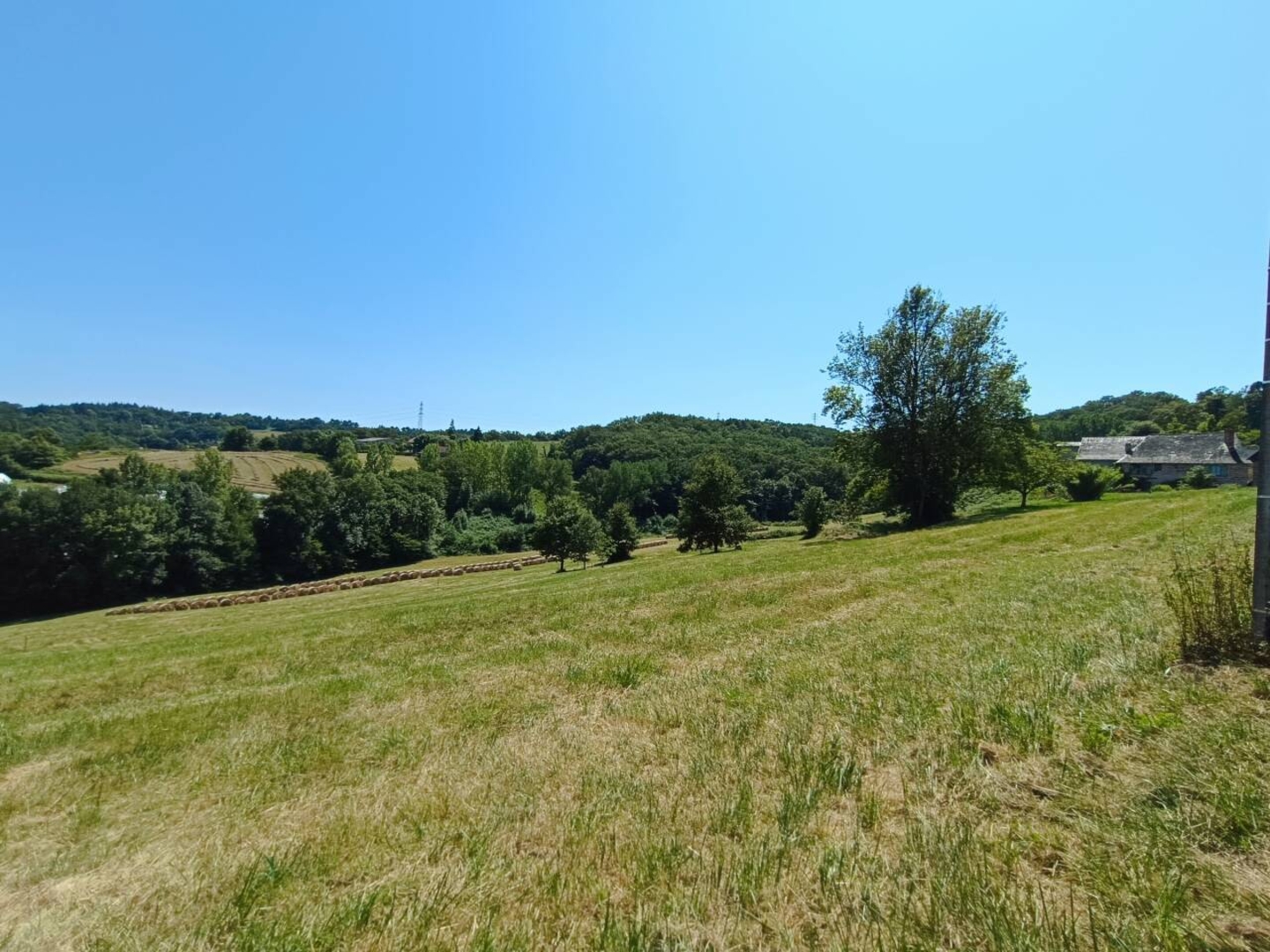 Photo 2 : Vente Terrain Brignac-la-Plaine 1855 m²