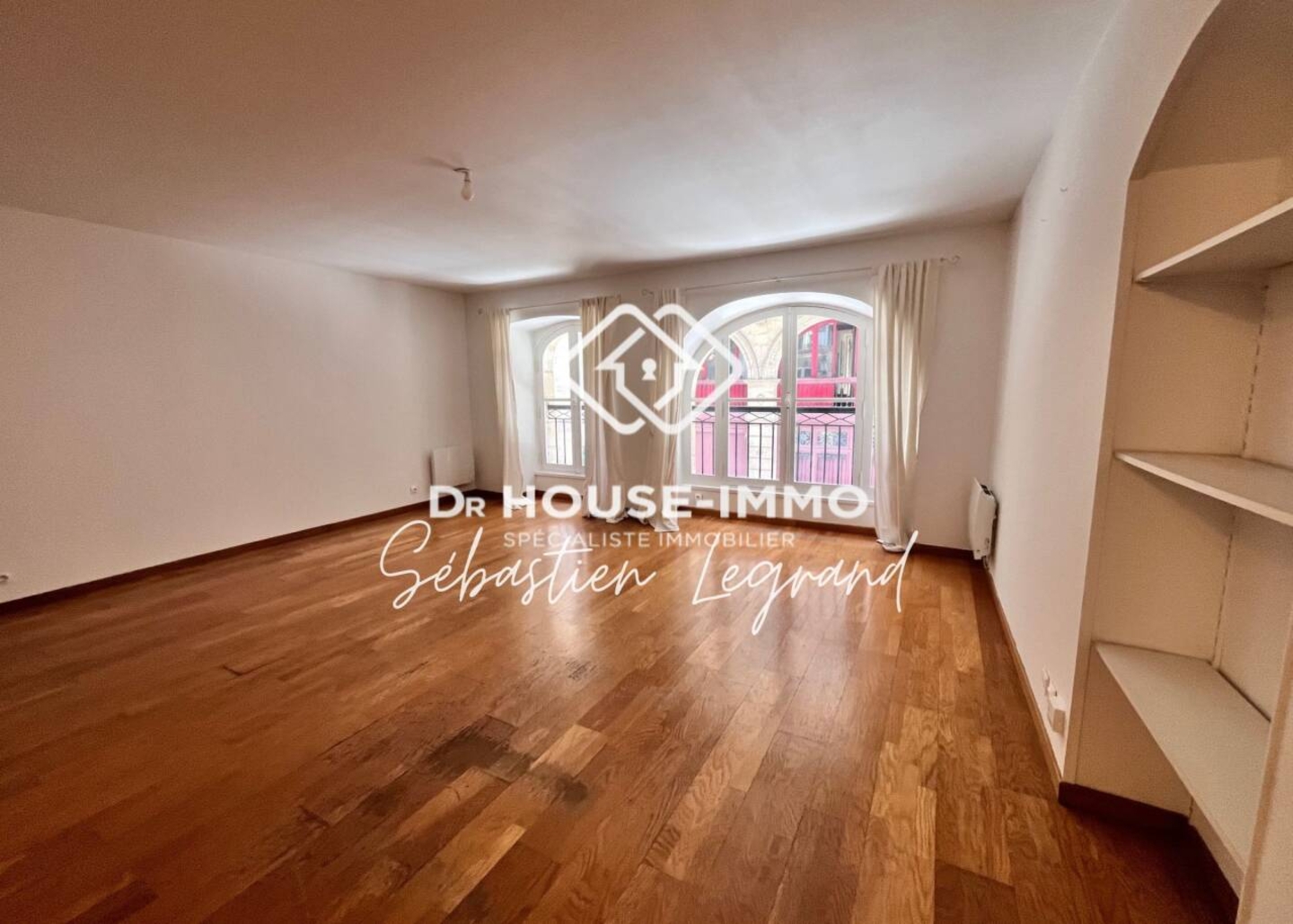 Photo 2 : Location Appartement 2 pièces Bordeaux 64 m²
