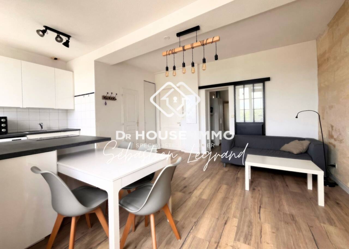 Photo 2 : Location Appartement 2 pièces Bordeaux 34 m²