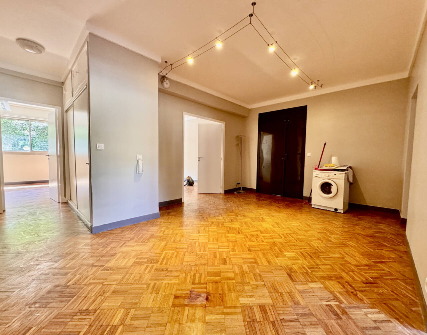 Photo 3 : Location Appartement 4 pièces Marseille 100 m²