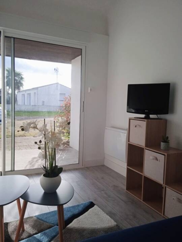 Photo 2 : Location Maison 2 pièces Saint-Michel-en-l'Herm 30 m²