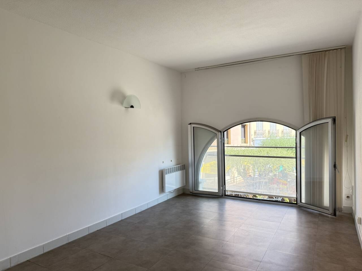 Photo 1 : Location Appartement 2 pièces Saint-Raphaël 45 m²