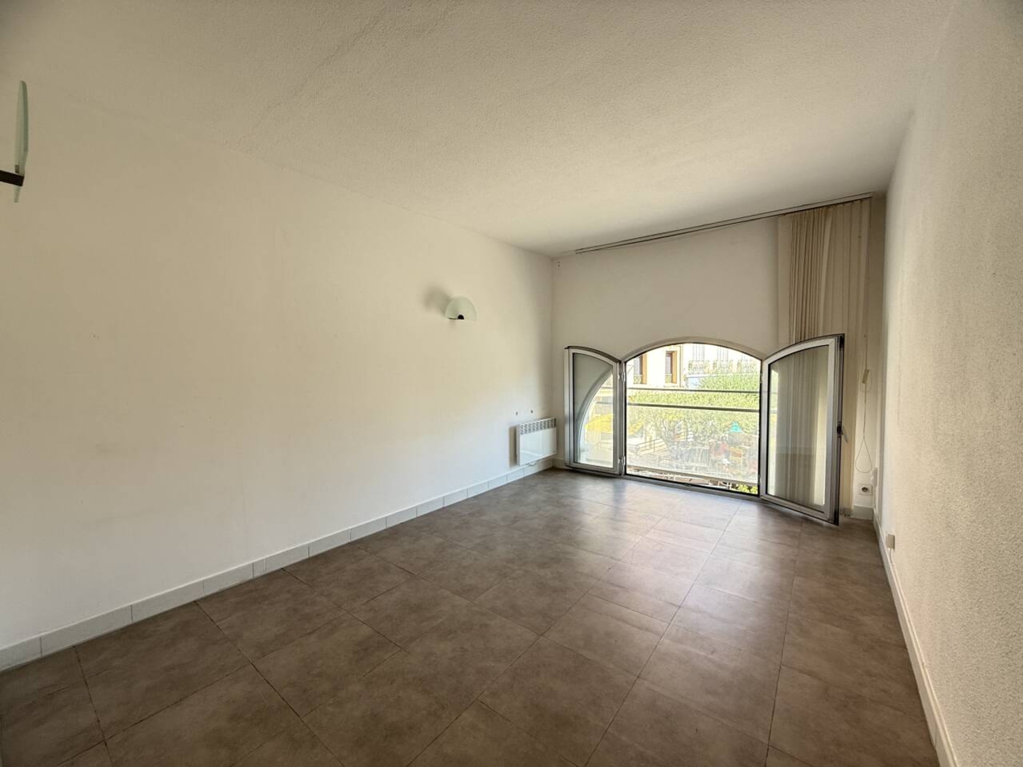 Photo 2 : Location Appartement 2 pièces Saint-Raphaël 45 m²