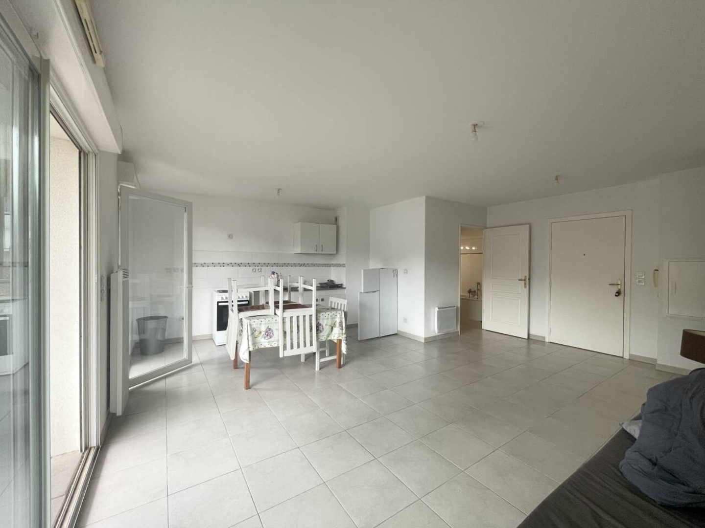 Photo 2 : Location Appartement 1 pièce Fréjus 37 m²