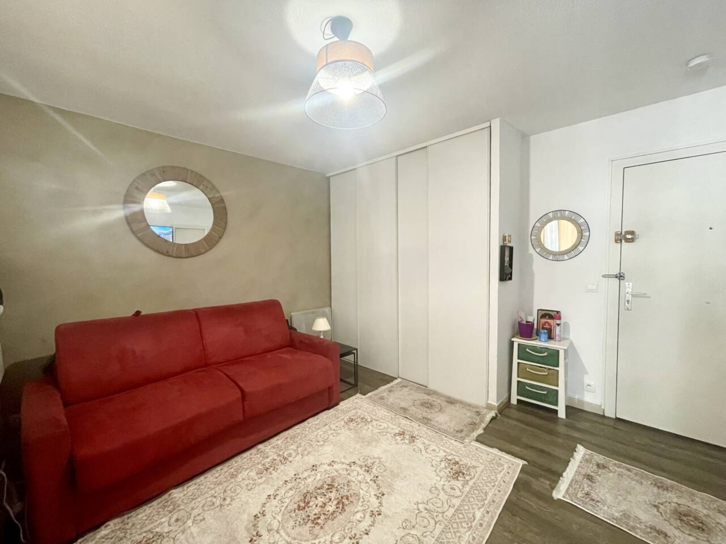 Photo 1 : Location Appartement 1 pièce Saint-Raphaël 24 m²