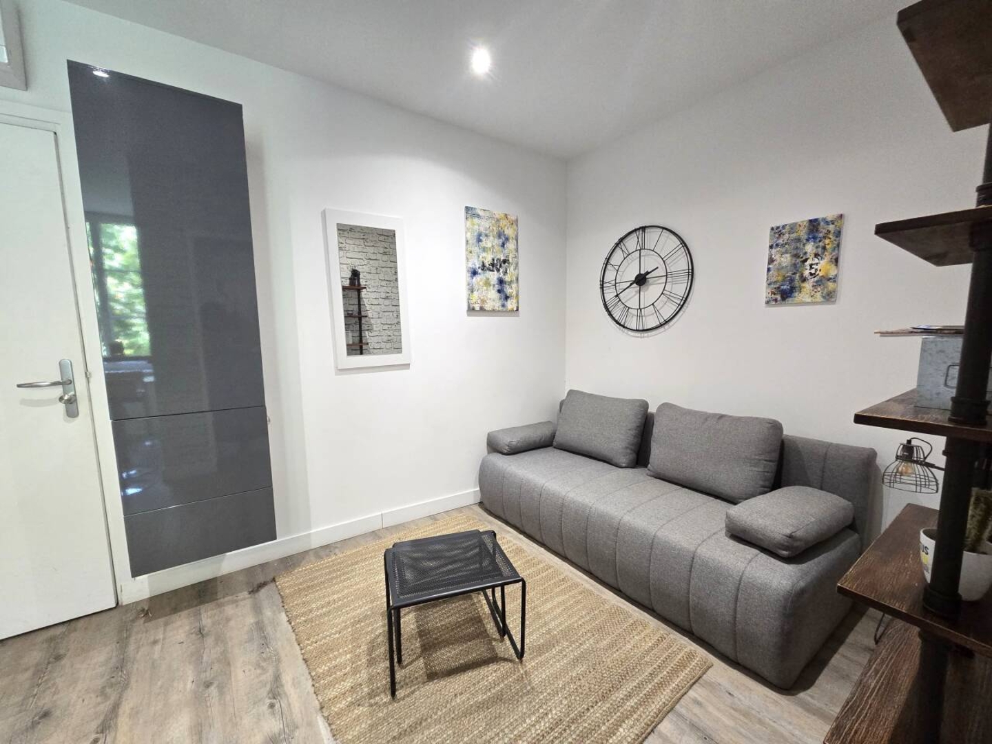 Photo 3 : Location Appartement 1 pièce Roquebrune-sur-Argens 24 m²