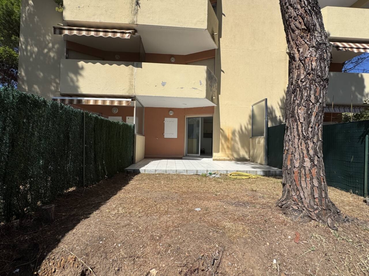 Photo 1 : Location Appartement 2 pièces Saint-Raphaël 23 m²
