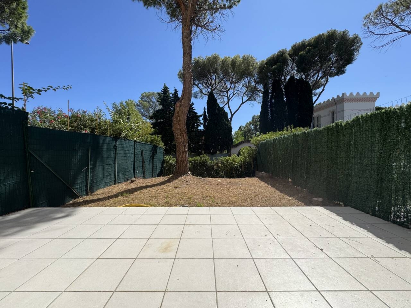 Photo 2 : Location Appartement 2 pièces Saint-Raphaël 23 m²