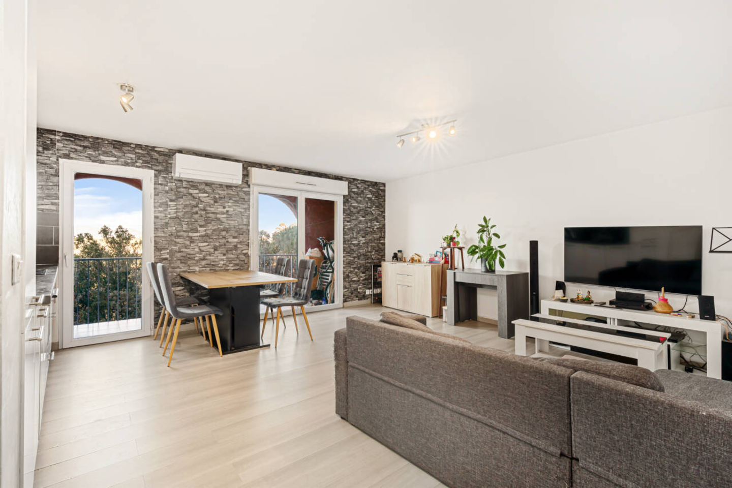 Photo 2 : Vente Appartement 3 pièces Fréjus 58 m²