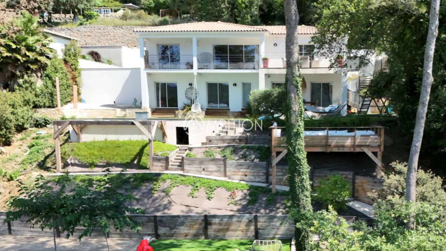 Photo 3 : Vente Maison 6 pièces Bagnols-en-Forêt 190 m²