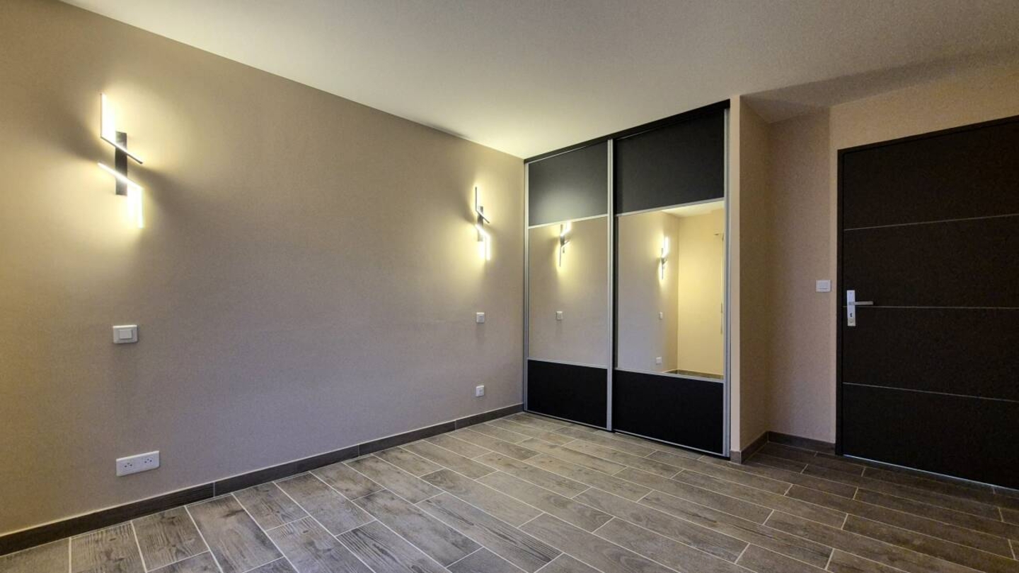 Photo 1 : Vente Appartement 3 pièces Fréjus 53 m²
