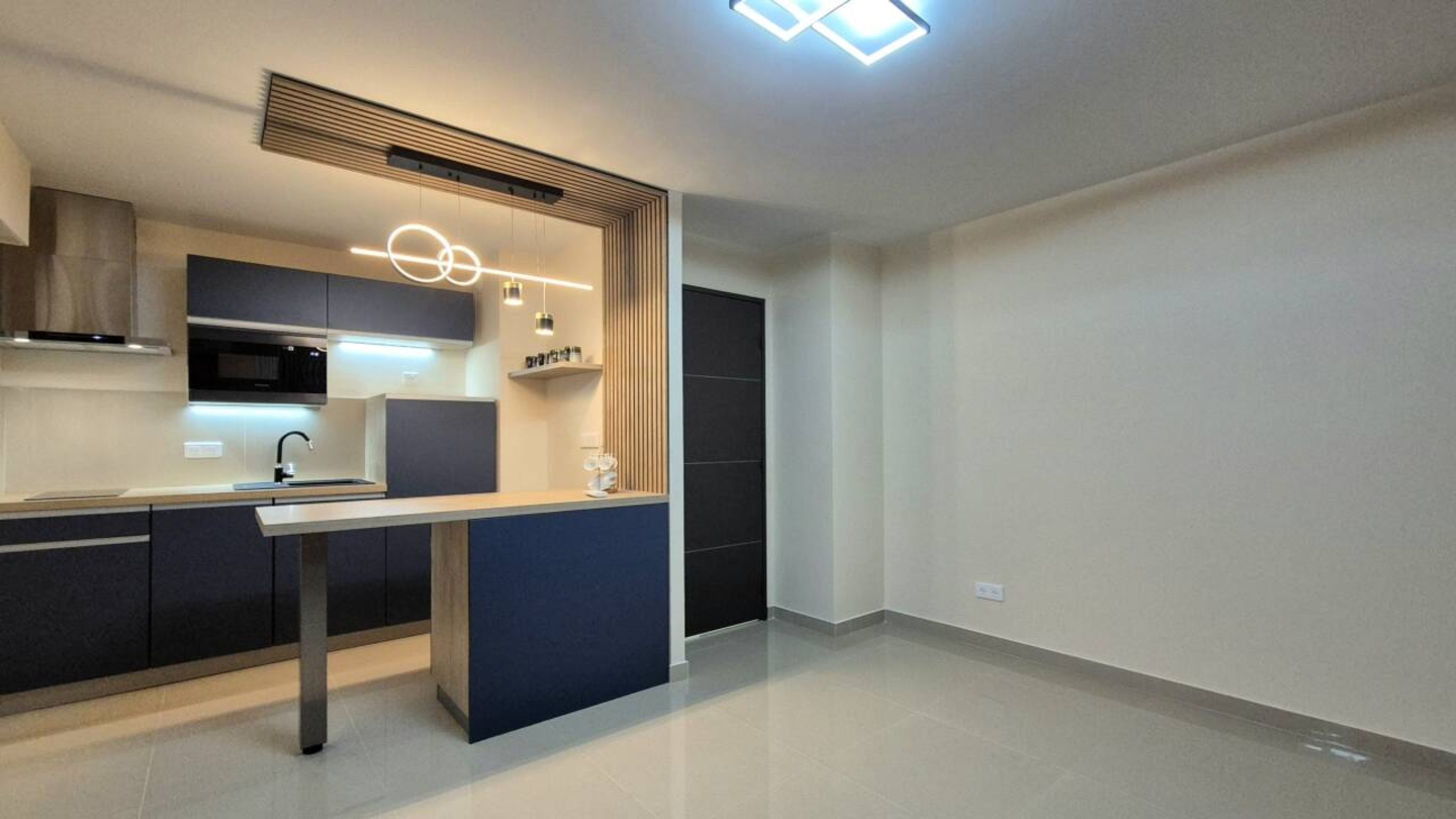Photo 3 : Vente Appartement 3 pièces Fréjus 53 m²