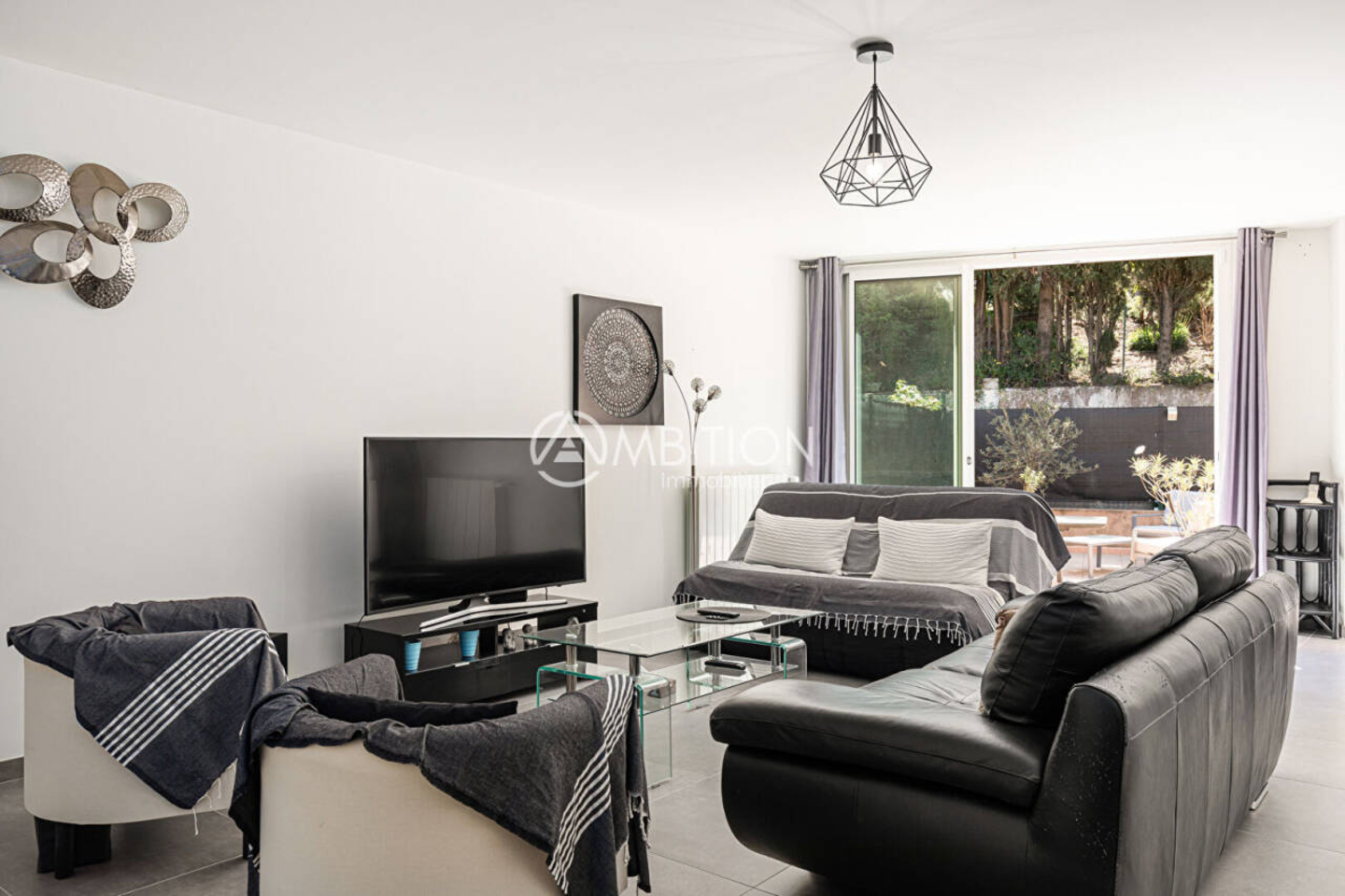Photo 1 : Vente Appartement 3 pièces Saint-Raphaël 123 m²