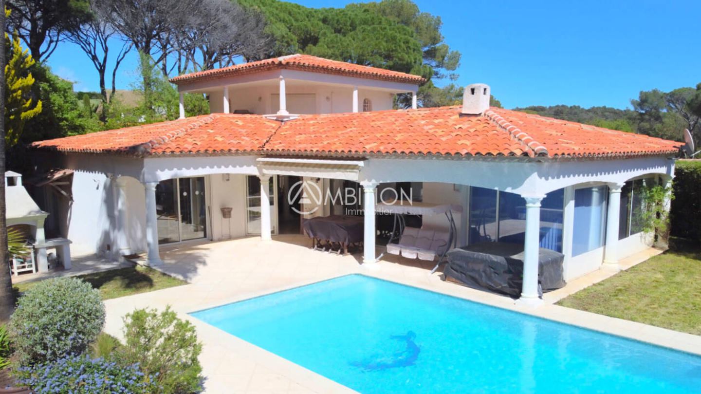 Photo 1 : Vente Maison 5 pièces Saint-Raphaël 165 m²