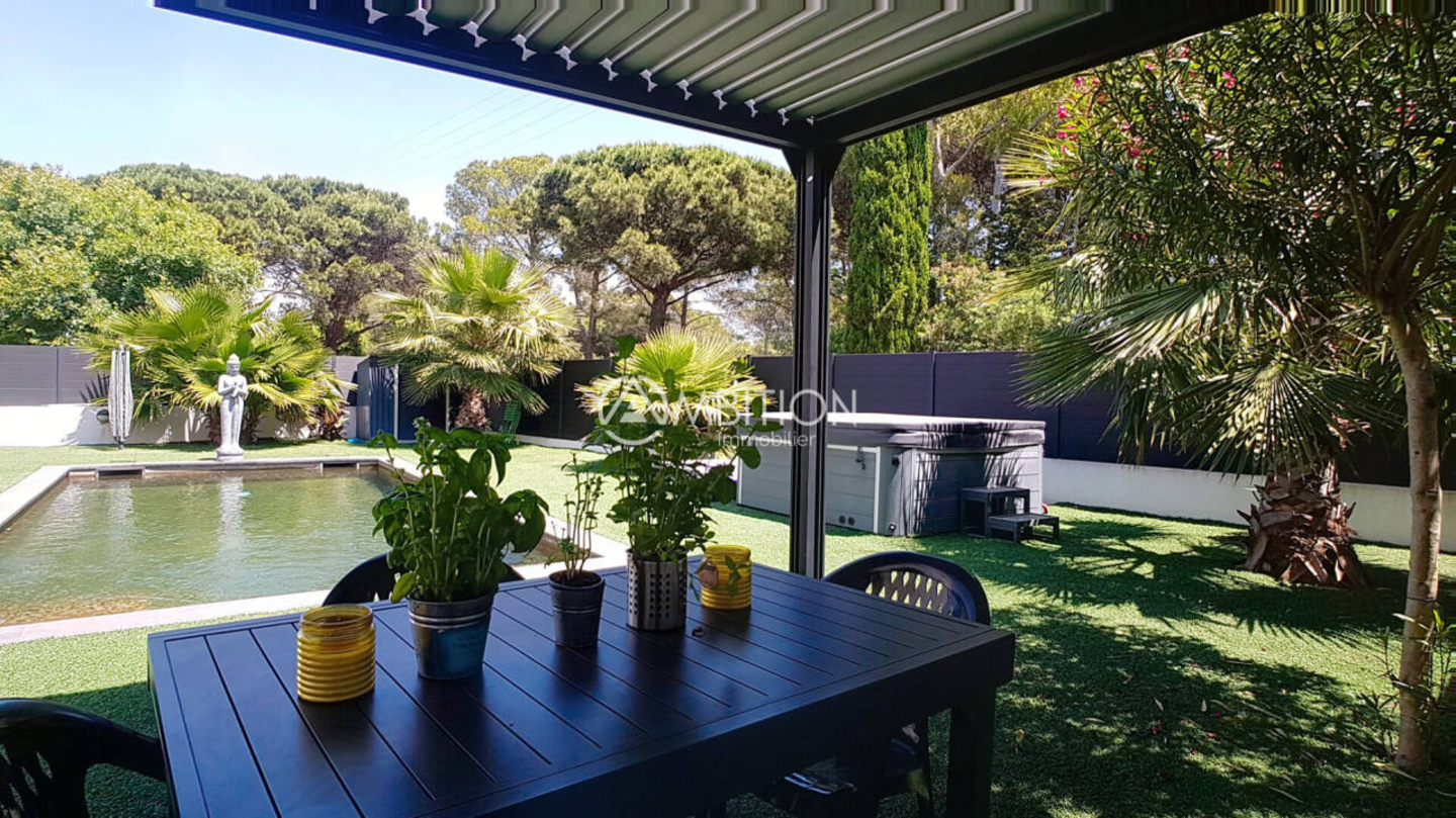 Photo 3 : Vente Maison 5 pièces Saint Aygulf 157 m²