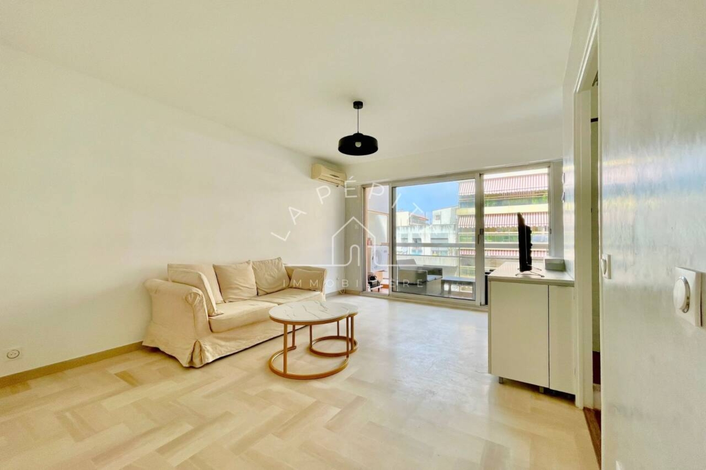 Photo 2 : Vente Appartement 1 pièce Antibes 25 m²
