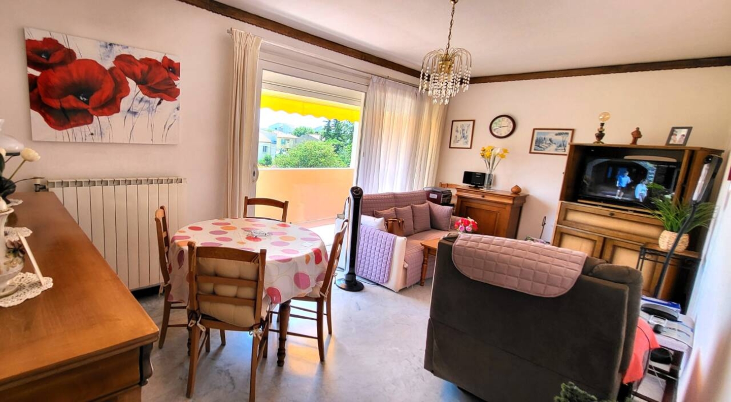 Photo 1 : Vente Appartement 2 pièces Saint-Raphaël 51 m²
