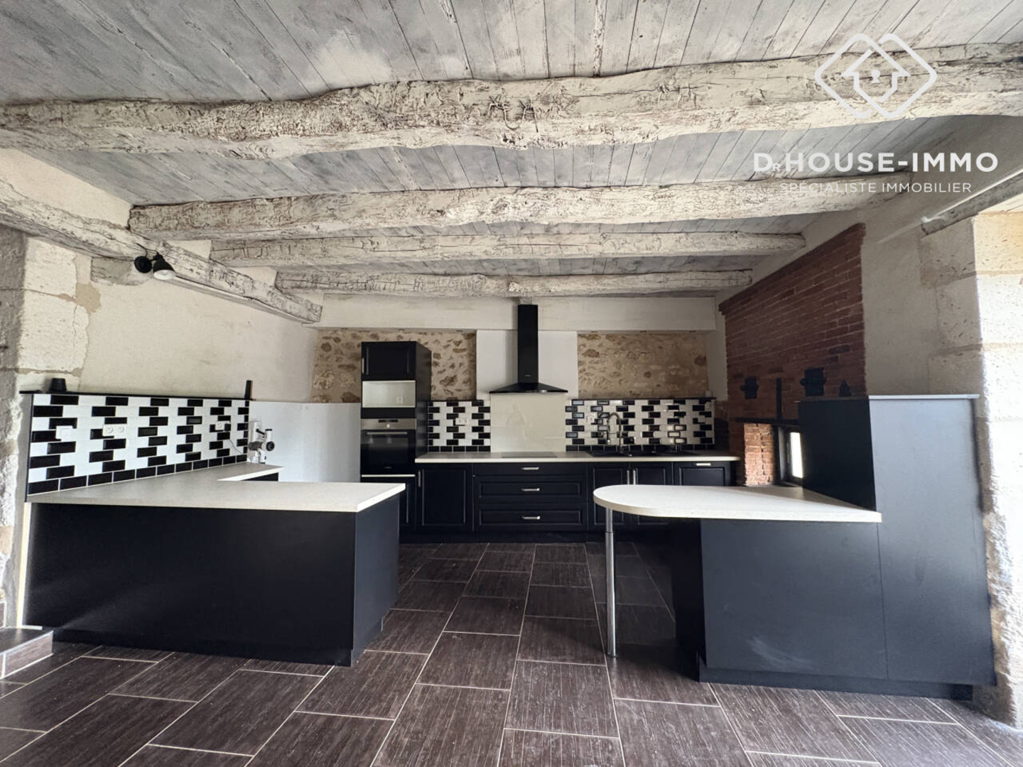 Photo 3 : Vente Maison 5 pièces Villars 180 m²