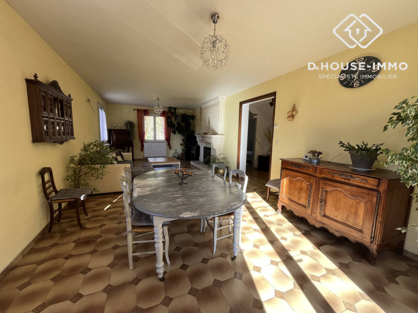 Photo 3 : Vente Maison 8 pièces Champagnac-de-Belair 230 m²