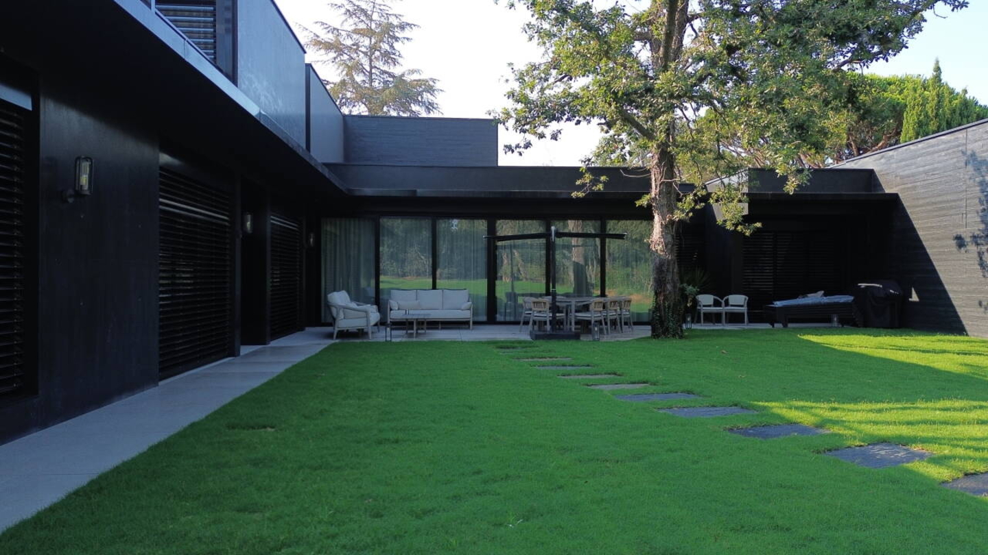 Photo 1 : Vente Maison 7 pièces Grimaud 225 m²
