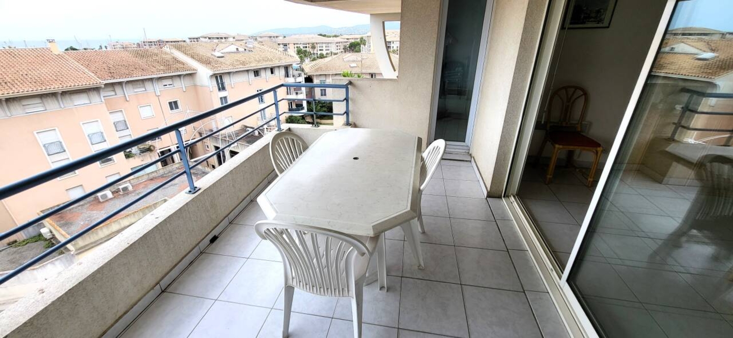 Photo 1 : Vente Appartement 2 pièces Fréjus 45 m²
