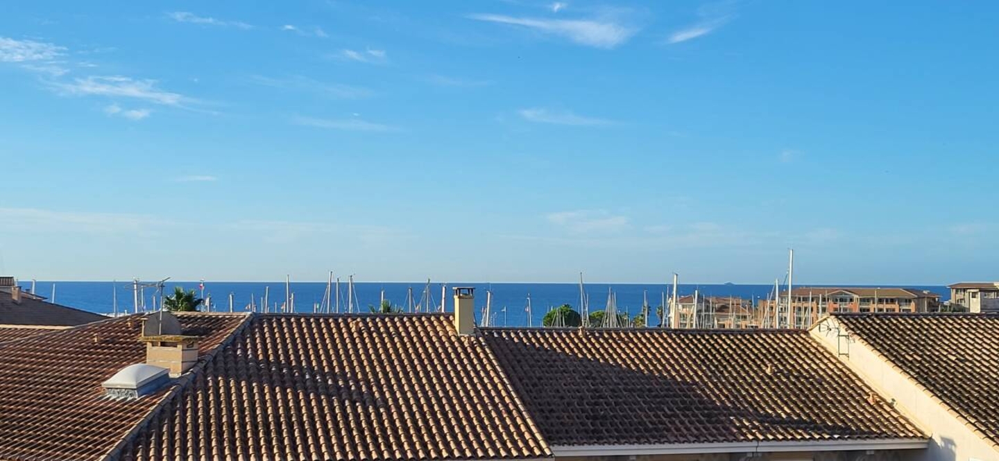 Photo 1 : Vente Appartement 2 pièces Fréjus 45 m²