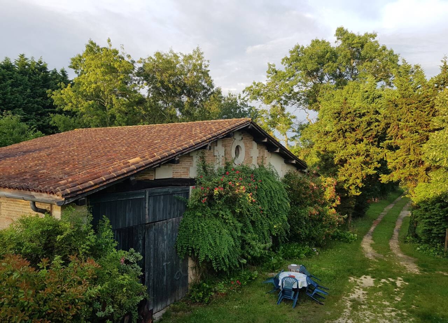 Photo 2 : Vente Maison 8 pièces Tizac-de-Lapouyade 240 m²