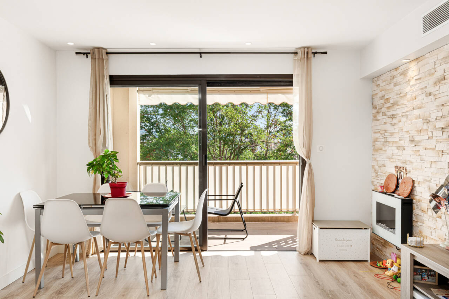 Photo 3 : Vente Appartement 4 pièces Le Cannet 83 m²