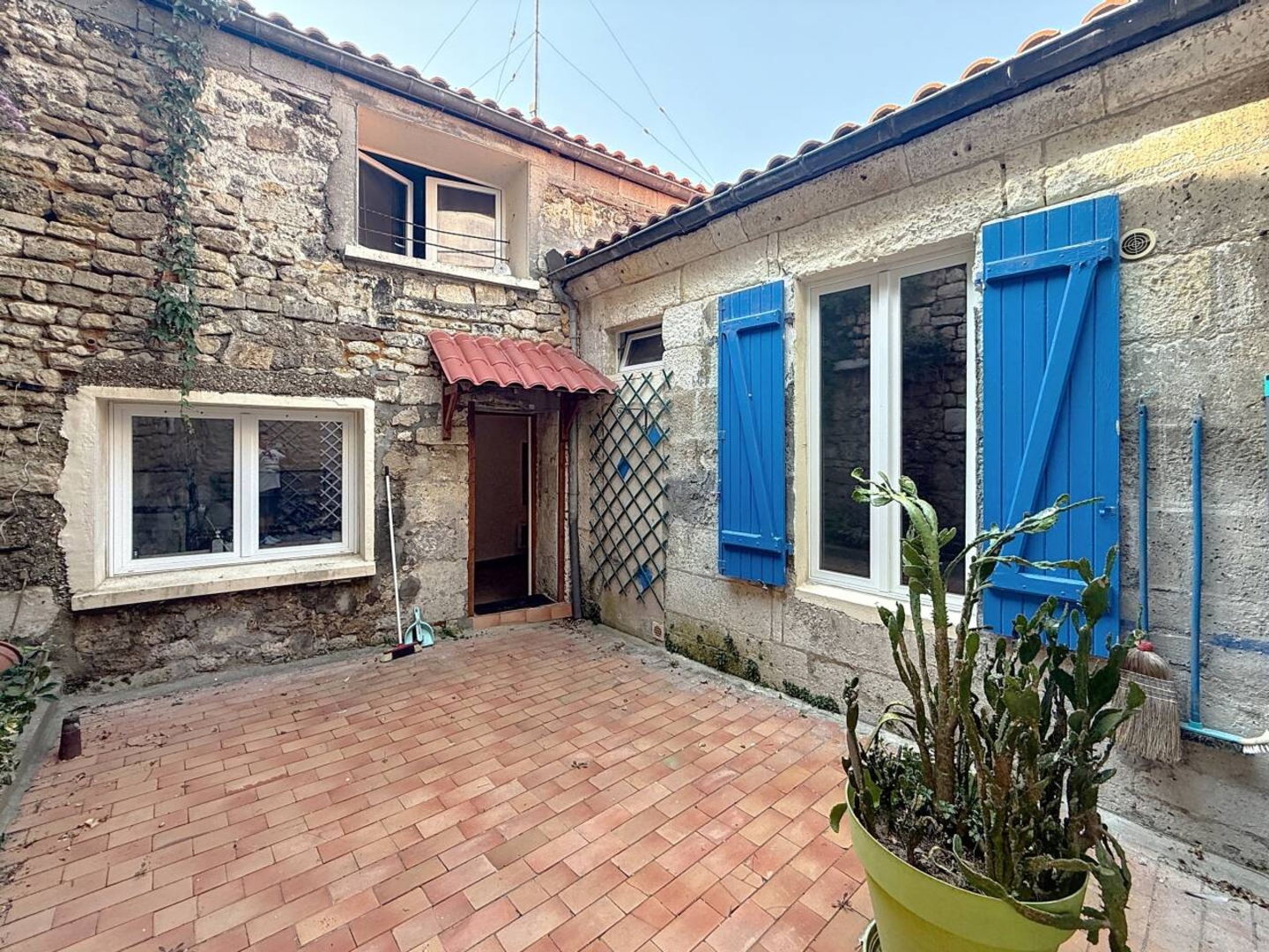 Photo 2 : Vente Appartement 2 pièces Angoulême 38 m²