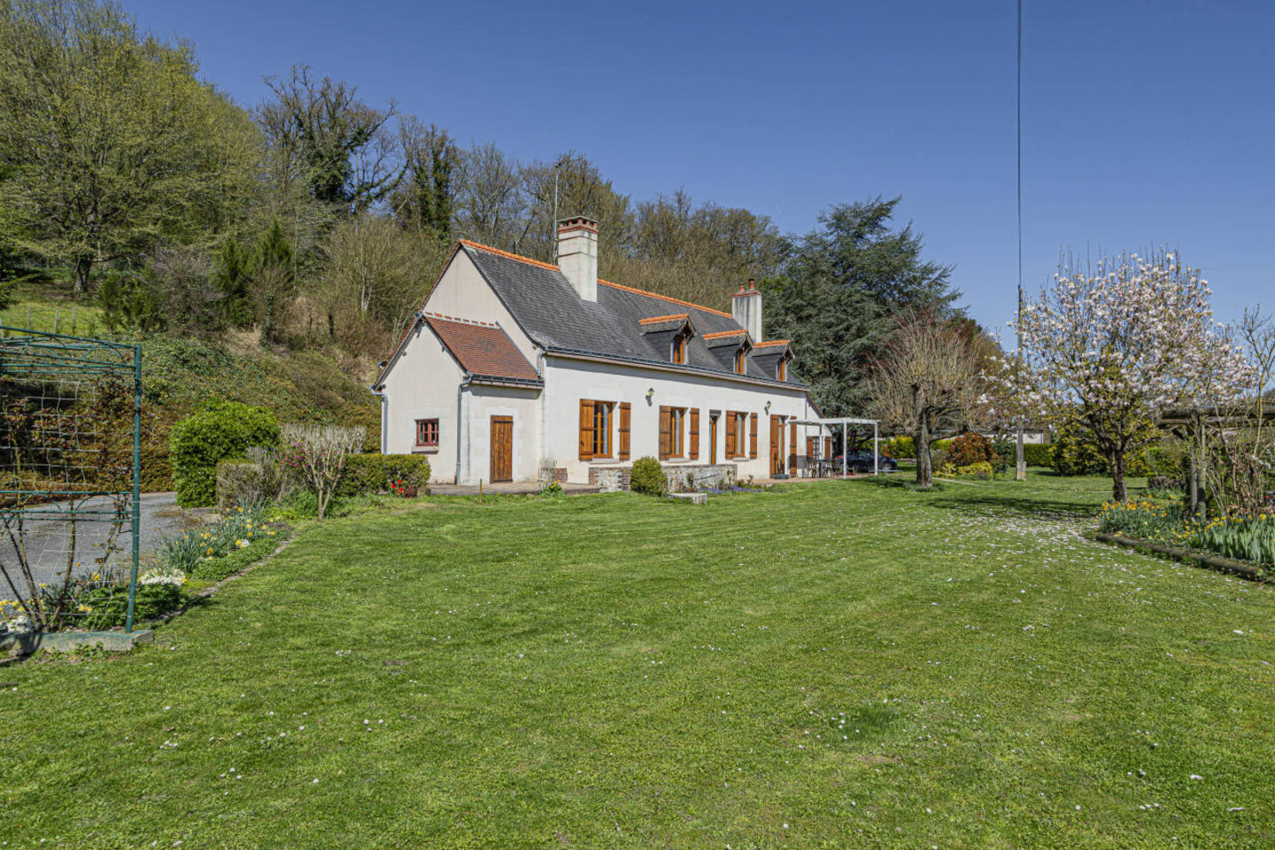 Photo 2 : Vente Maison 6 pièces Neuillé-le-Lierre 158 m²
