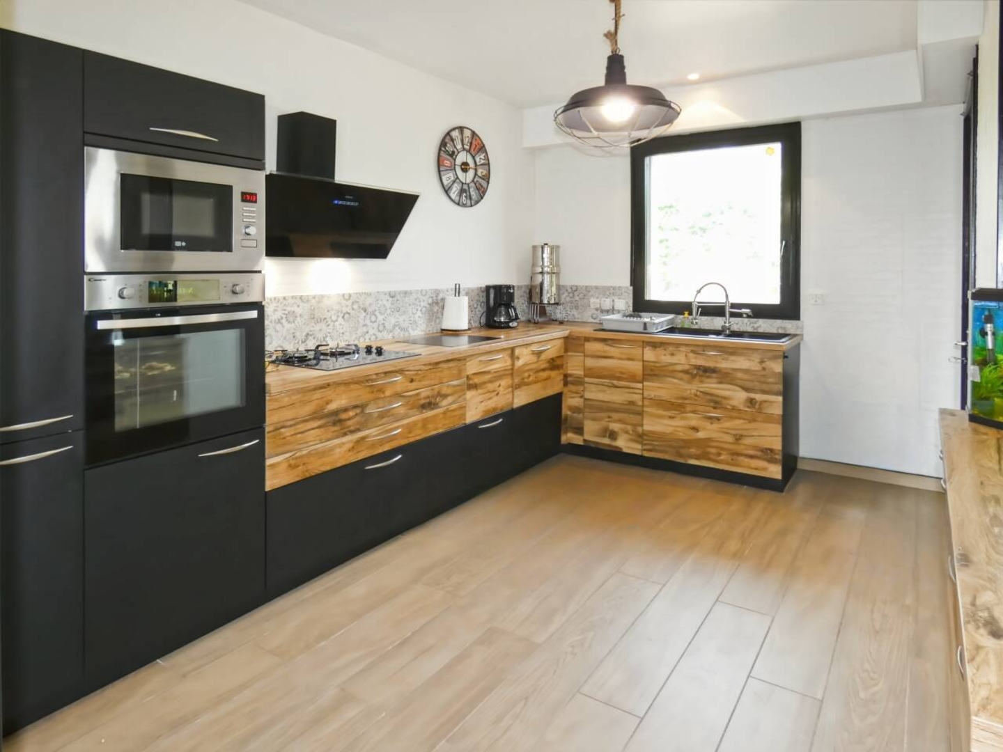 Photo 3 : Vente Maison 7 pièces Lons-le-Saunier 170 m²
