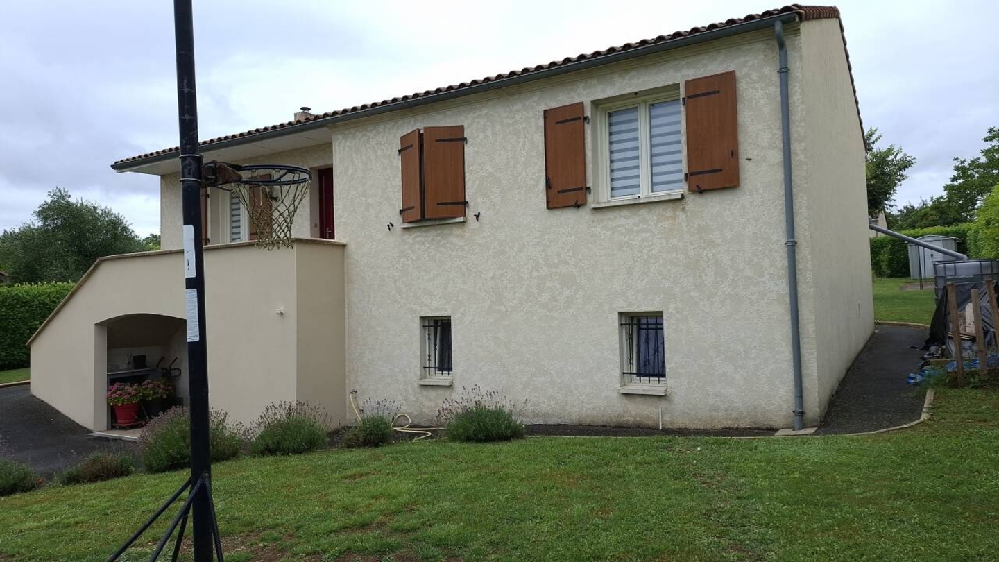 Photo 3 : Vente Maison 5 pièces Ruelle-sur-Touvre 100 m²