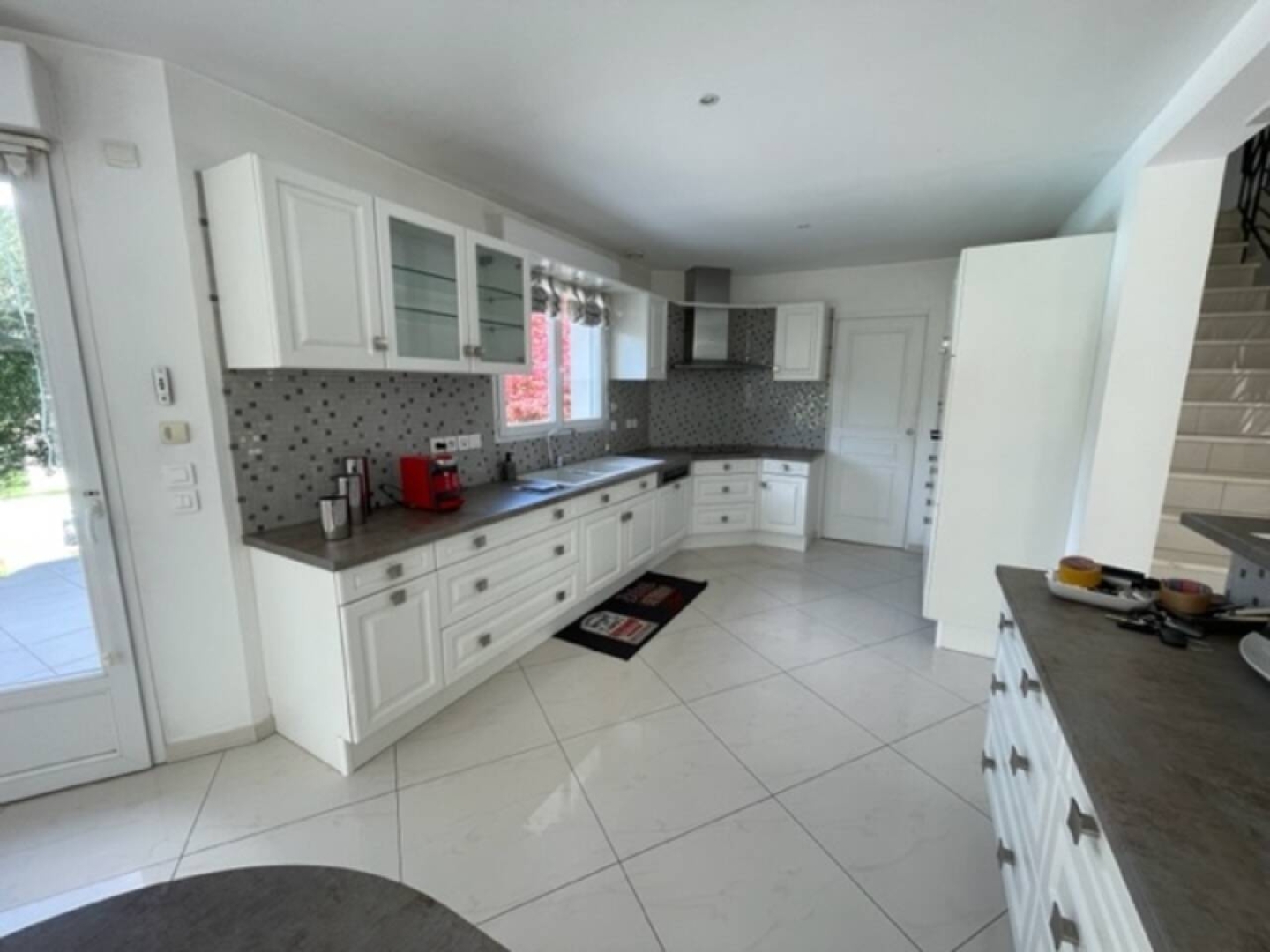 Photo 1 : Vente Maison 8 pièces Saint-Pierre-lès-Nemours 260 m²