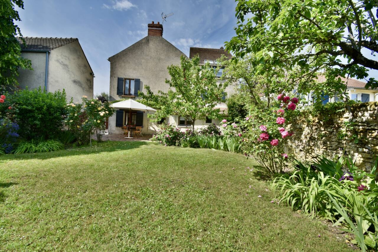 Photo 3 : Vente Maison 6 pièces Issou 165 m²