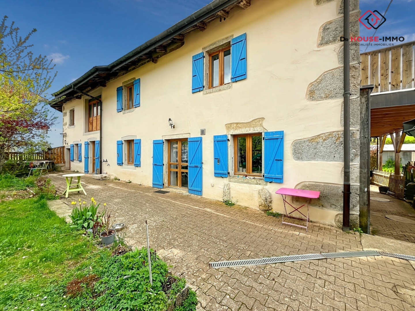 Photo 2 : Vente Maison 15 pièces Château-des-Prés 358 m²