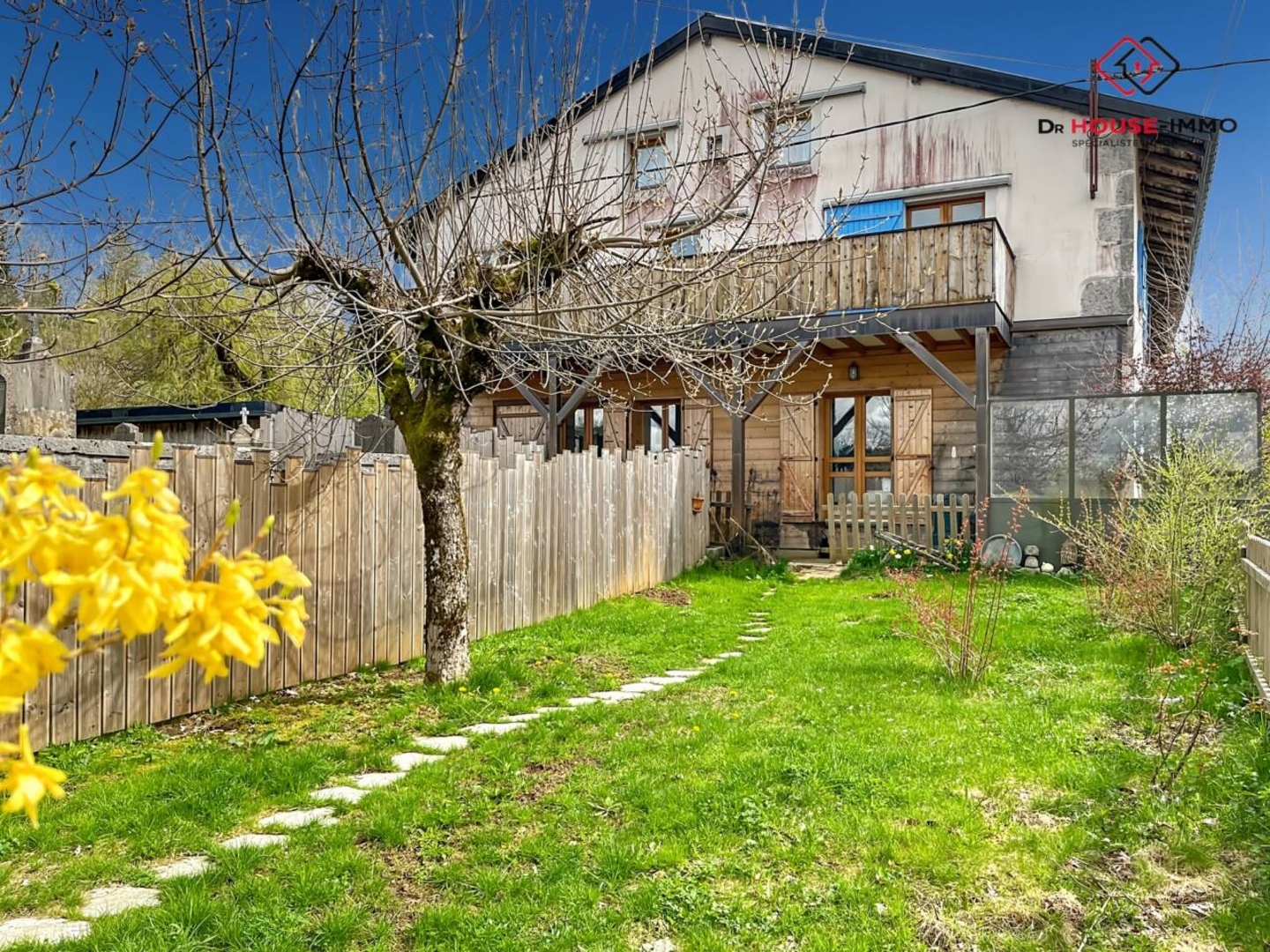 Photo 3 : Vente Maison 15 pièces Château-des-Prés 358 m²