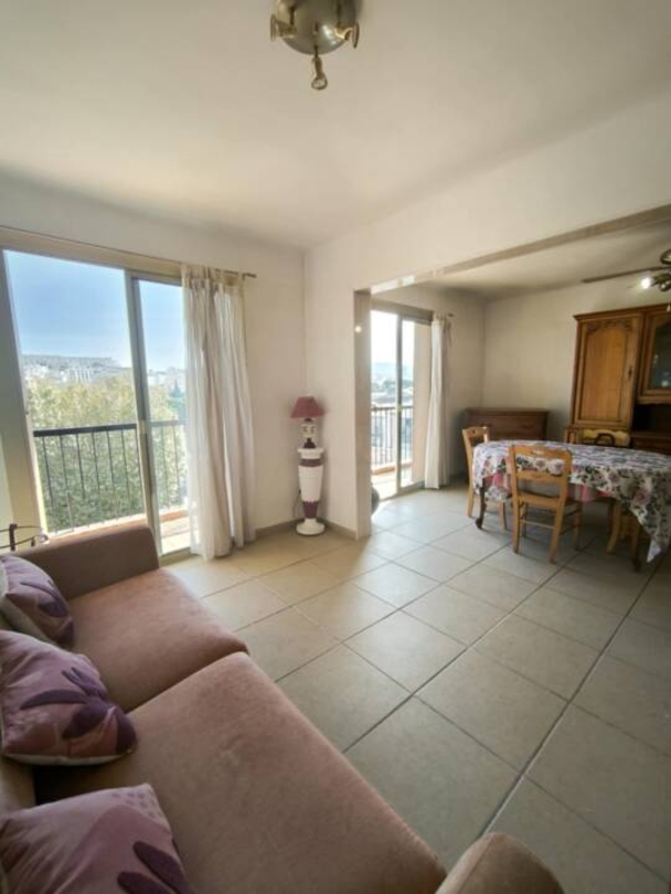 Photo 1 : Vente Appartement 3 pièces Marseille 65 m²