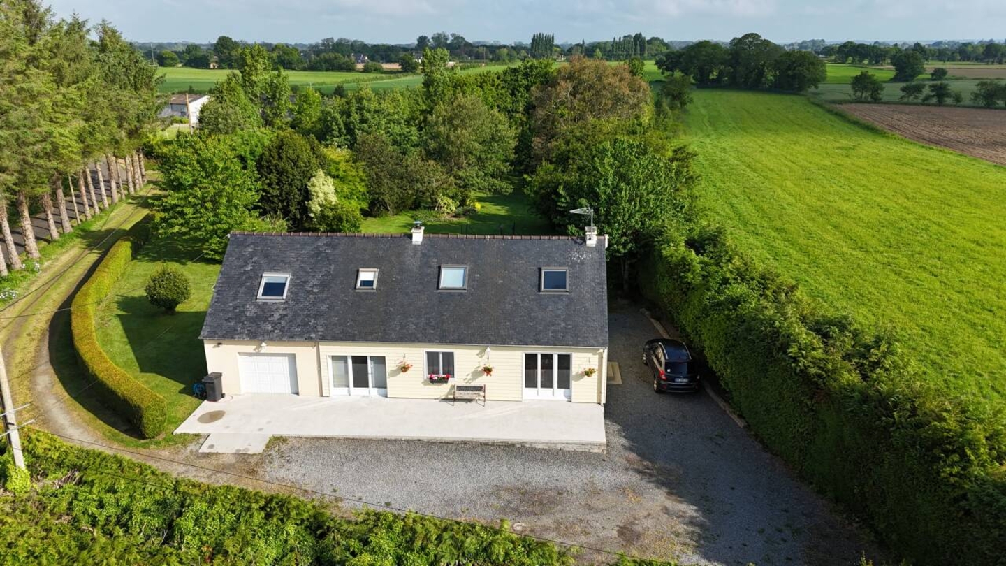 Photo 2 : Vente Maison 6 pièces Gommenec'h 120 m²