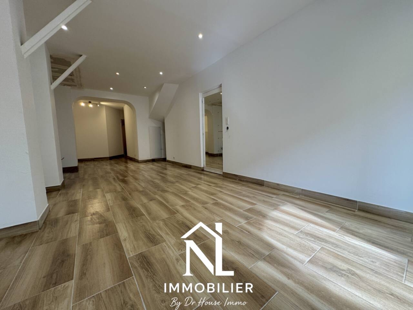 Photo 3 : Vente Commerce 3 pièces Pierrefeu-du-Var 52 m²