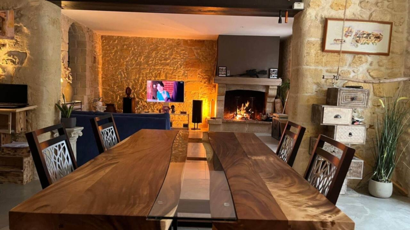Photo 3 : Vente Maison 6 pièces Saint-Genès-de-Lombaud 170 m²