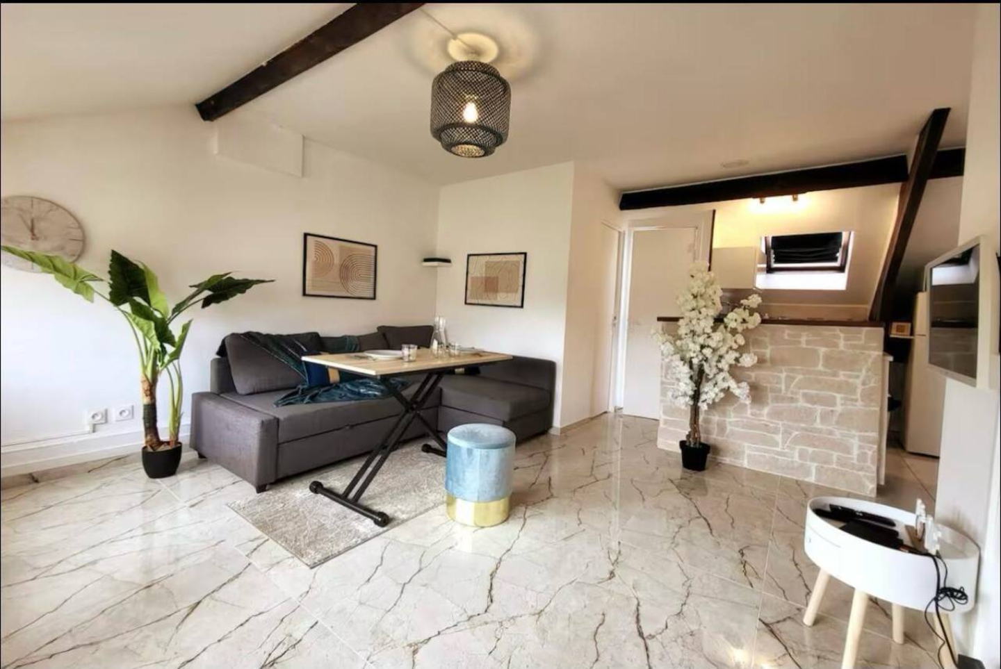 Photo 1 : Vente Appartement 2 pièces Corbeil-Essonnes 29 m²