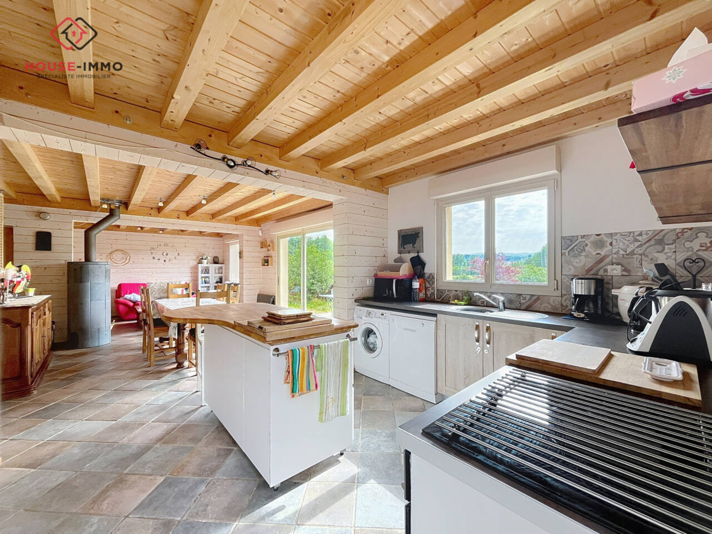 Photo 2 : Vente Maison 6 pièces Barésia-sur-l'Ain 140 m²