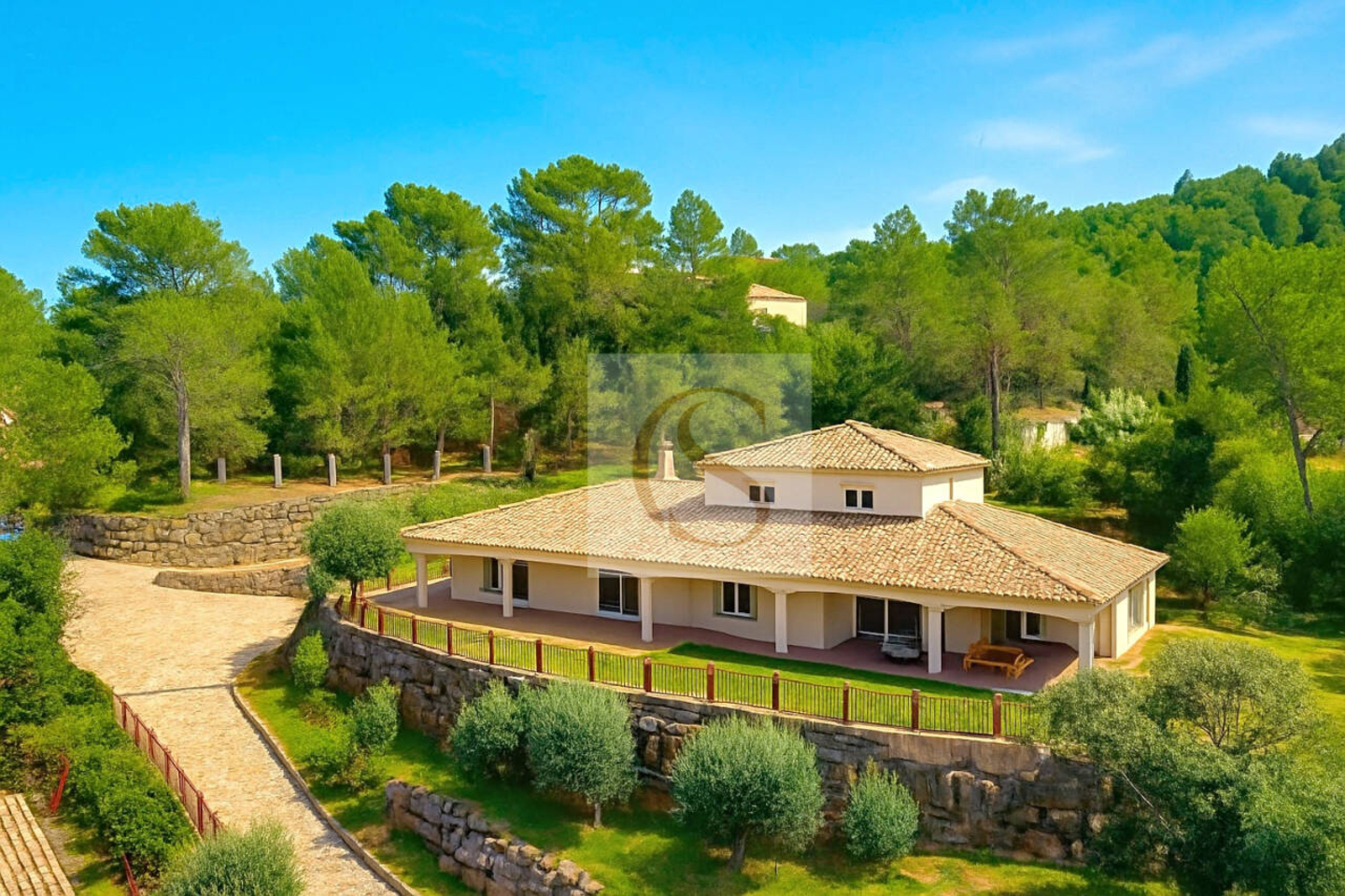 Photo 3 : Vente Maison 4 pièces Le Thoronet 289 m²
