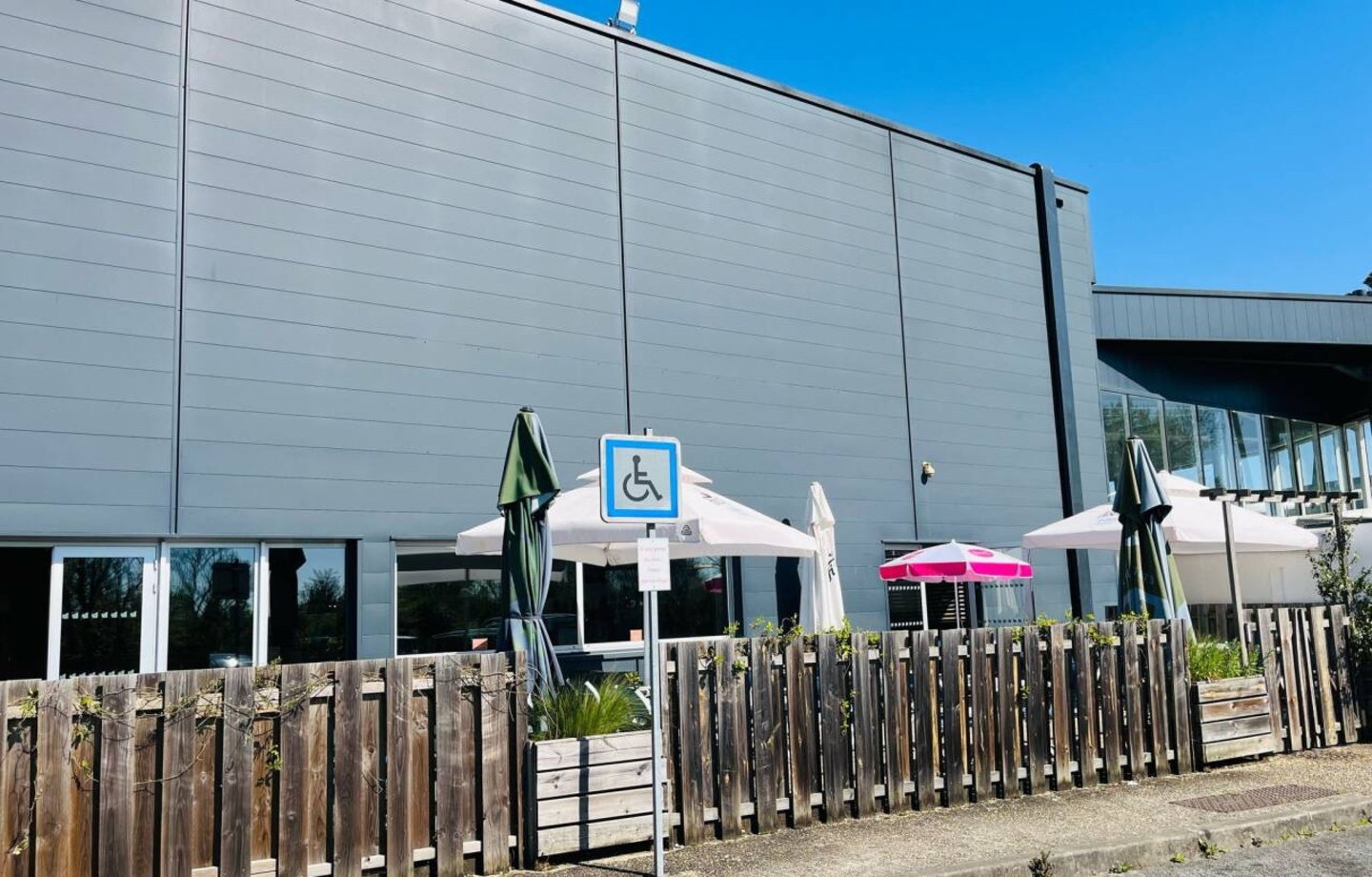 Photo 2 : Vente Commerce  Libourne 202 m²