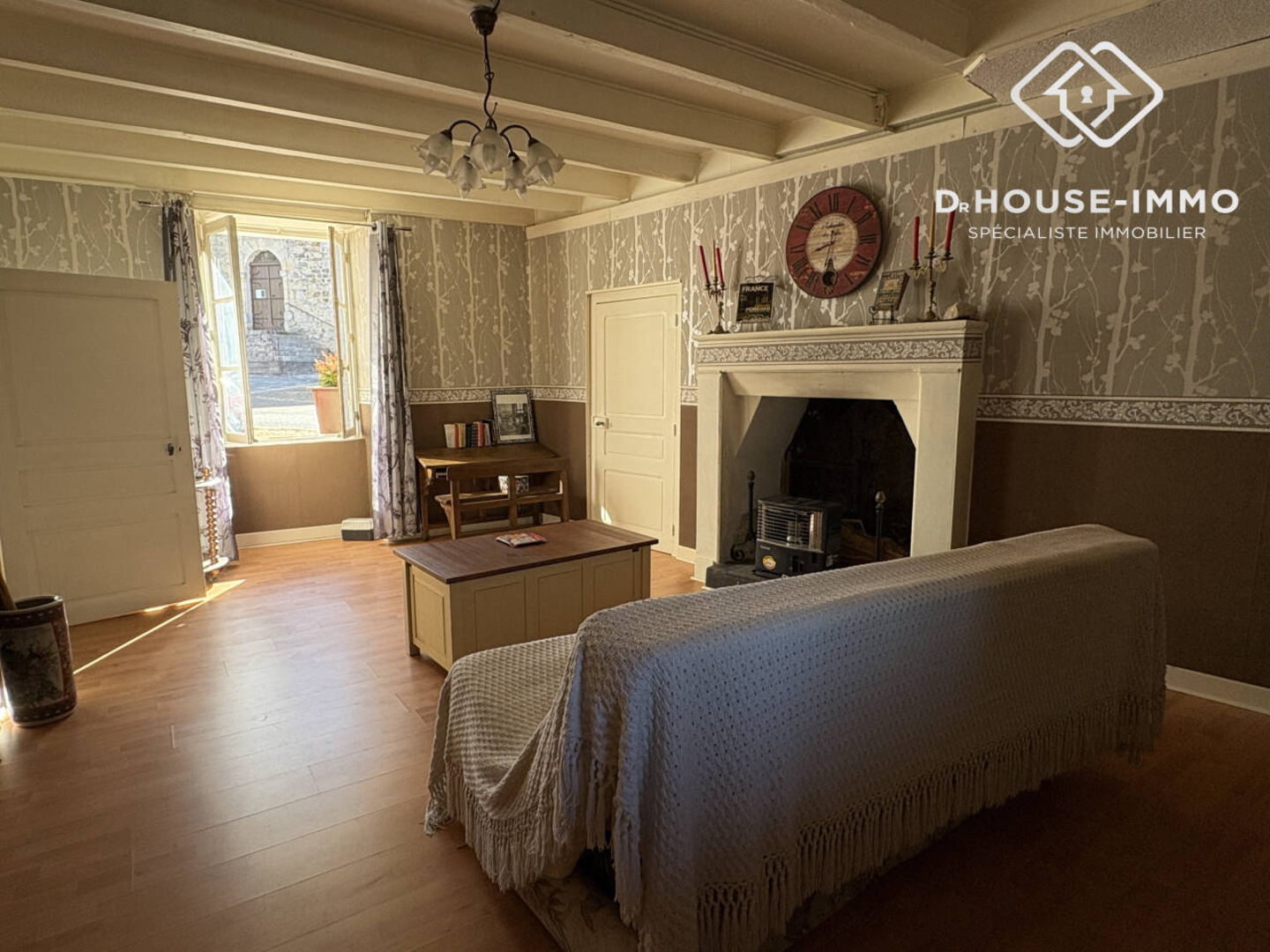 Photo 3 : Vente Maison 5 pièces Milhac-de-Nontron 140 m²